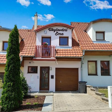 Apartamento Ubytovani Ema Valtice Exterior foto