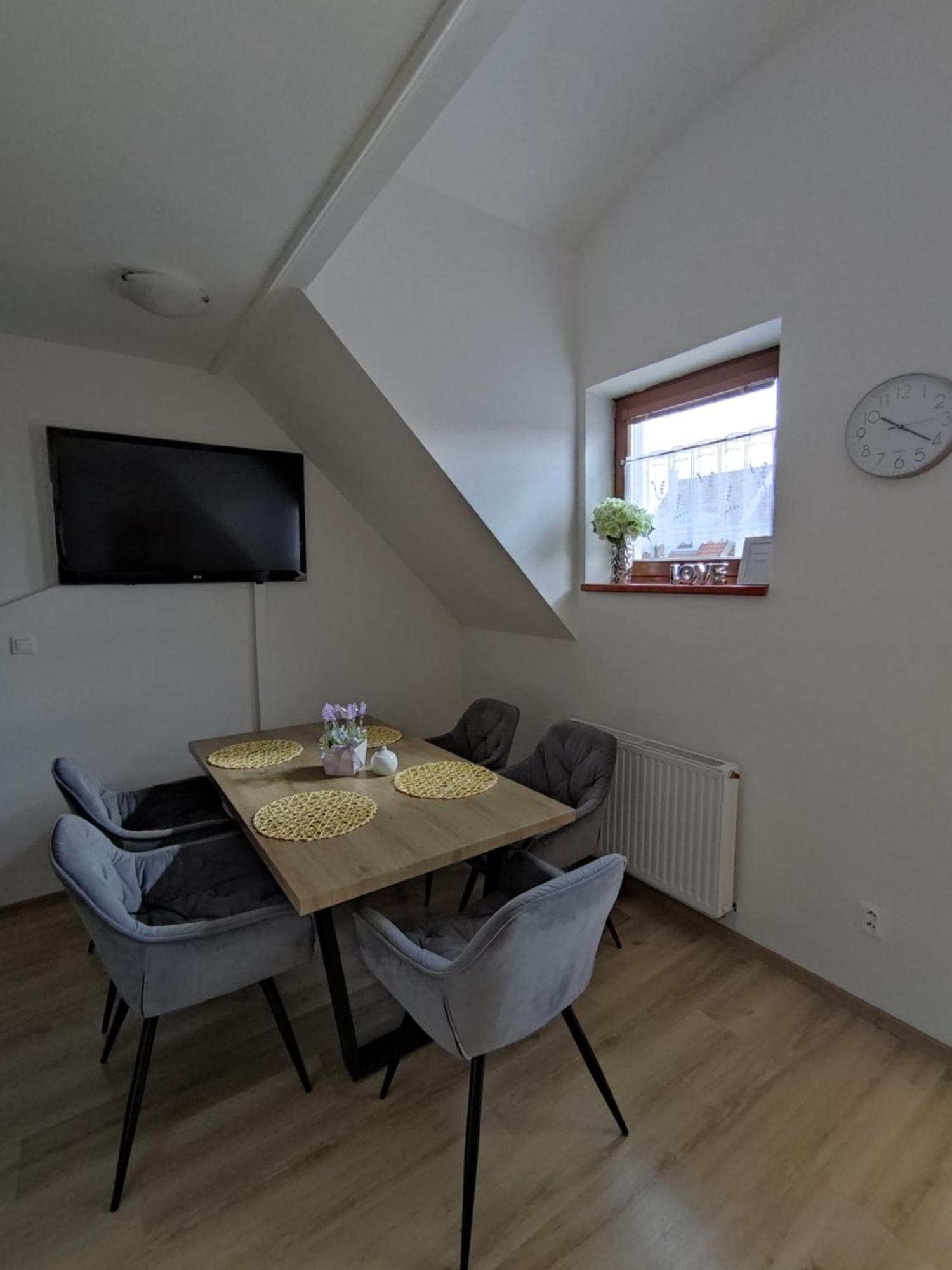 Apartamento Ubytovani Ema Valtice Exterior foto