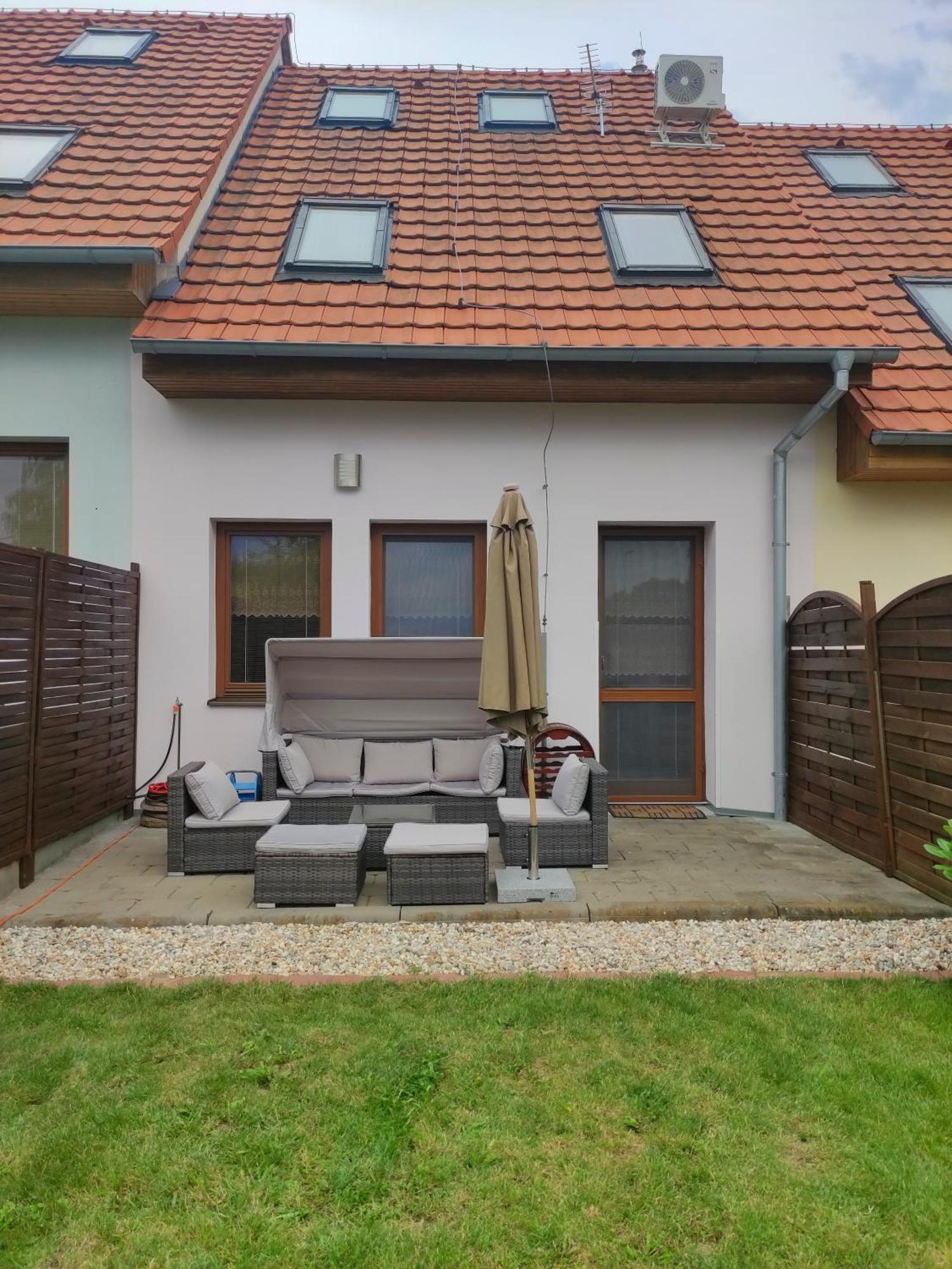 Apartamento Ubytovani Ema Valtice Exterior foto